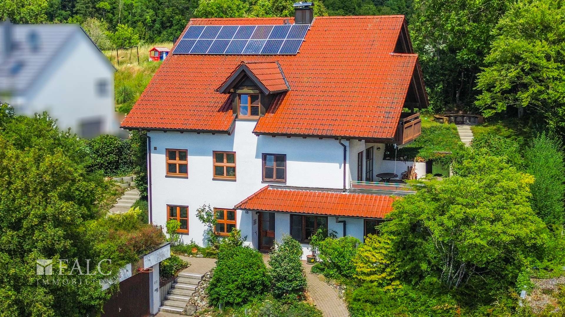 Familienfreundlich mit Terrasse und Gartenzugang